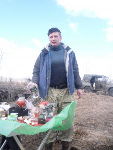 Лебедев готовит обед